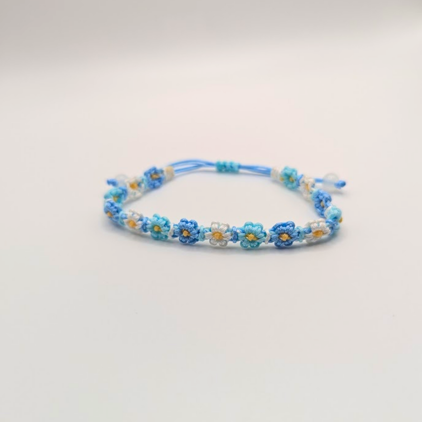 Daisy Macrame Bracelet