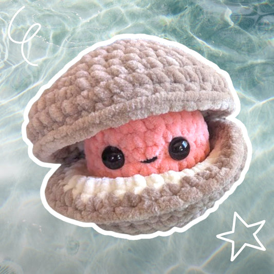 Clam with Pearl Plushie